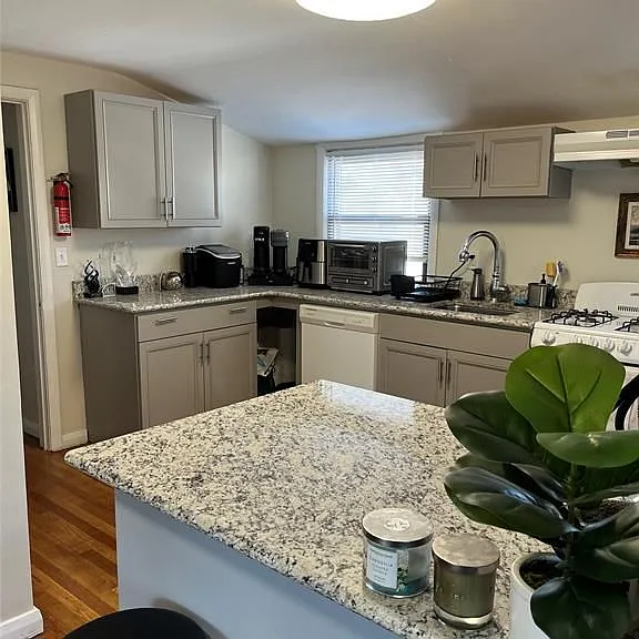 2 Clifton Ave #2 — Photo 4