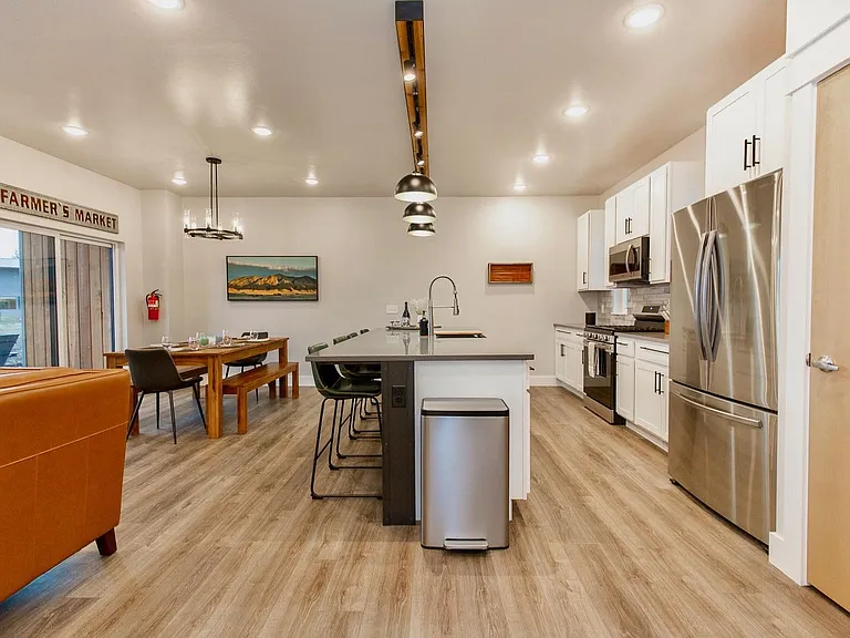 702 Circle F Trl #B — Photo 14