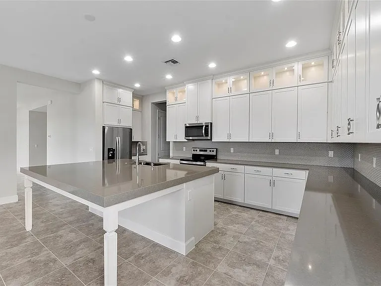 5206 Liberty Ln — Photo 33