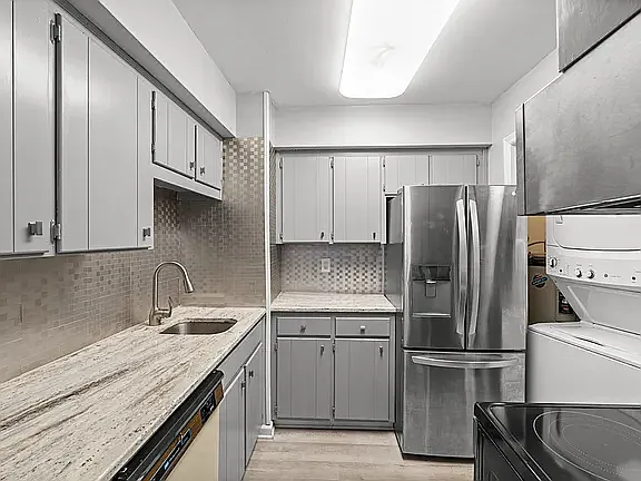 2 bed, 750 sqft, $1,800 — Photo 2