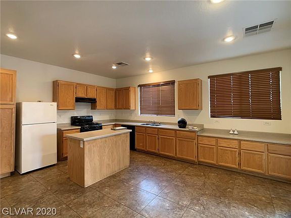 4th image of 7180 La Cadena Ave