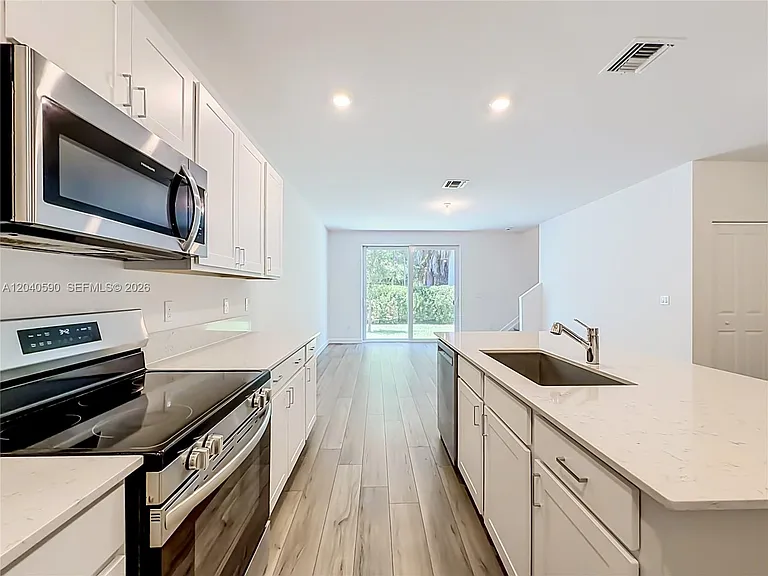 4607 Hollister Ave #4607 — Photo 8