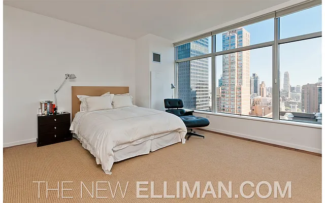 Rented by Douglas Elliman | media 17