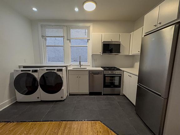 4th image of 334 Lombard St #211