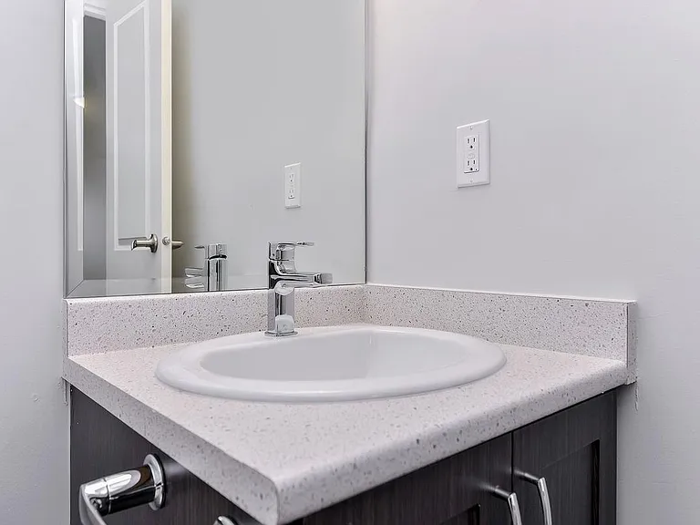 415 Michigan St #405 — Photo 27