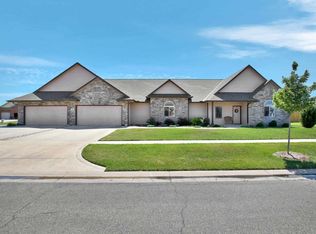 1418 S Arbor Meadows Pl, Derby, KS 67037