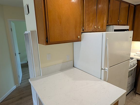 3rd image of 3088 Main St APT C