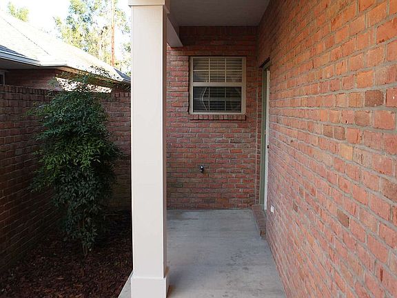 2nd image of 1849 SW Paloma Ct