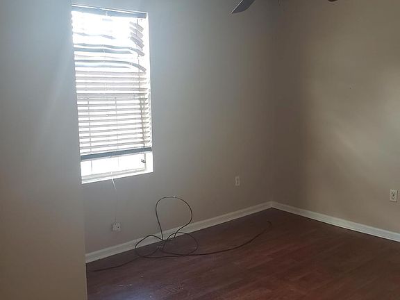 3rd image of 8637 Belfast St #8637