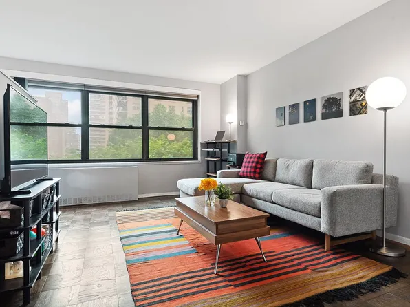 160 W End Ave APT 4G, New York, NY 10023