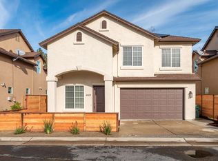 4009 Cobblestone Ln, Carmichael, CA 95608