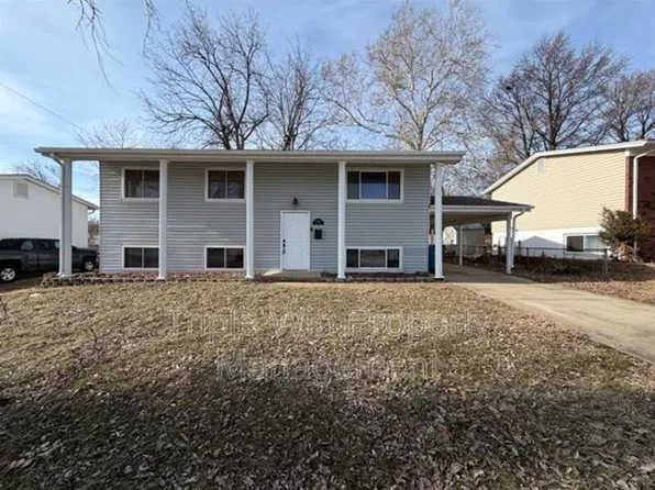 5243 Ville Maria Ln, Hazelwood, MO 63042