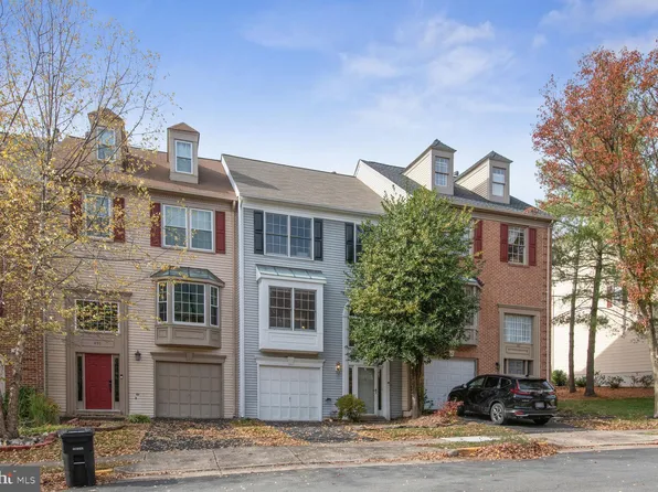 889 Tall Oaks Sq SE, Leesburg, VA 20175