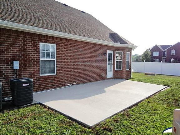 2nd image of 2728 Westhaven Dr