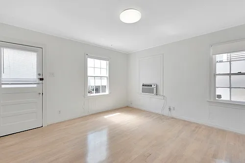 1509 Enid St Photo 1