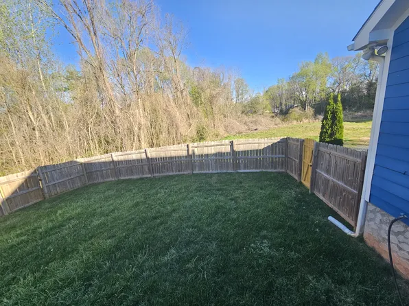 2737 Celia Ave, Charlotte, NC 28216