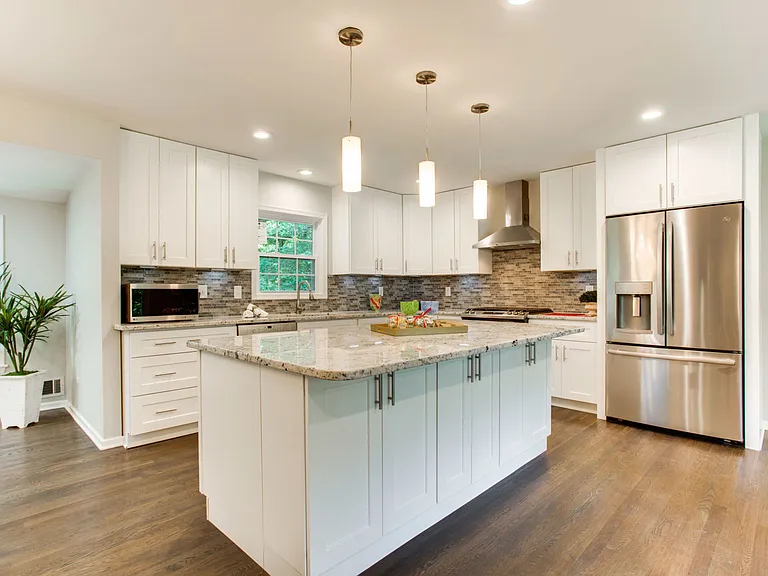 9112 Santayana Dr — Photo 4