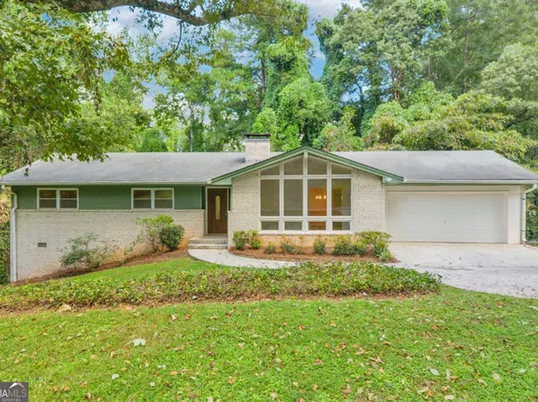 982 Yemassee Trl, Stone Mountain, GA 30083