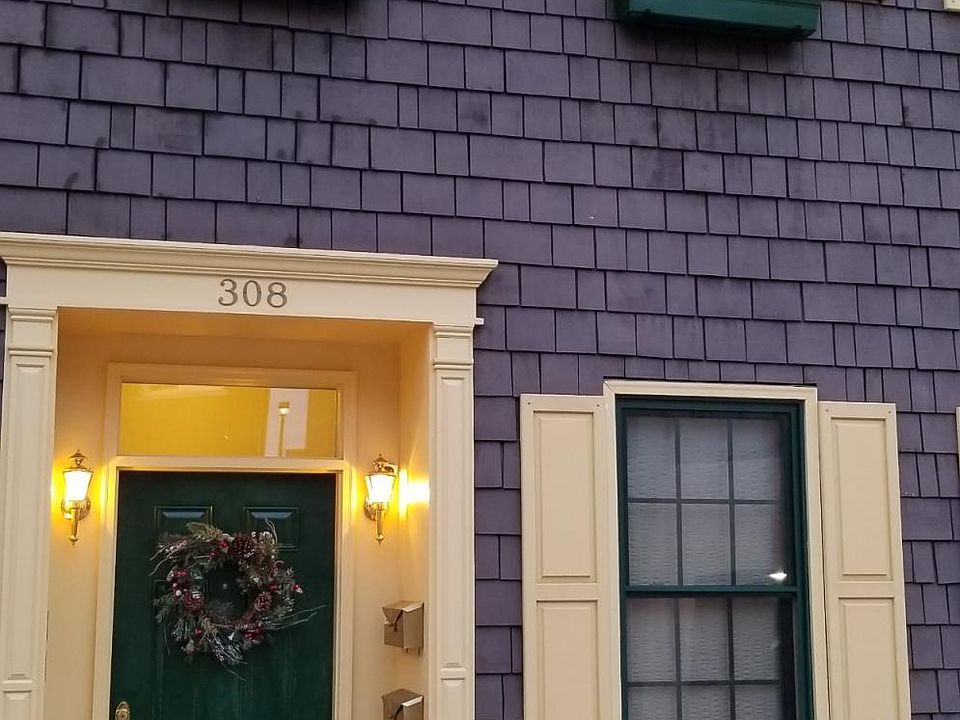 Main Common Entry to Upstairs/Downstairs Apartments