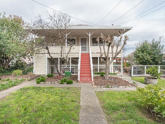 4th image of 206 Boyce St