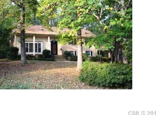 2328 Red Barn Ln, Charlotte, NC 28210