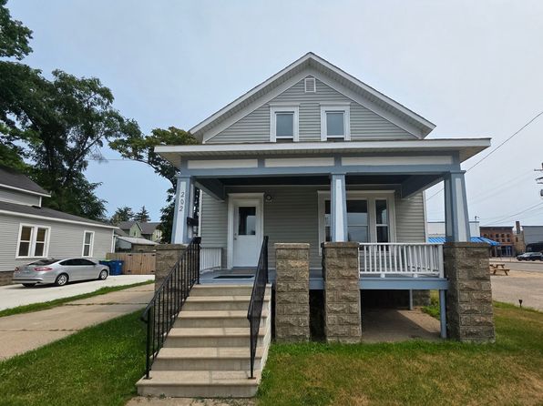 202 N Henry St