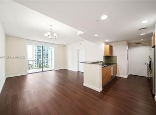 1060 Brickell Ave APT 1605, Miami, FL 33131
