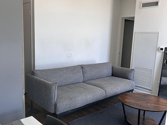 4th image of 500 Wilson Ave #1210