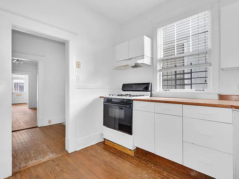 2234 Whitaker St — Photo 20