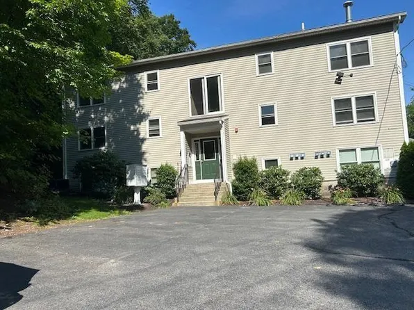 123 New River Rd APT 2, Lincoln, RI 02838