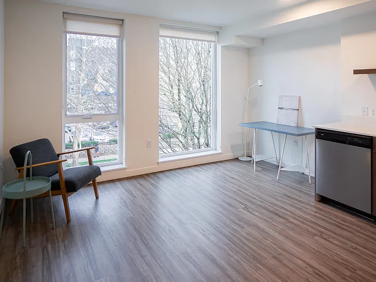 Ori Stone Way Apartments — Photo 16