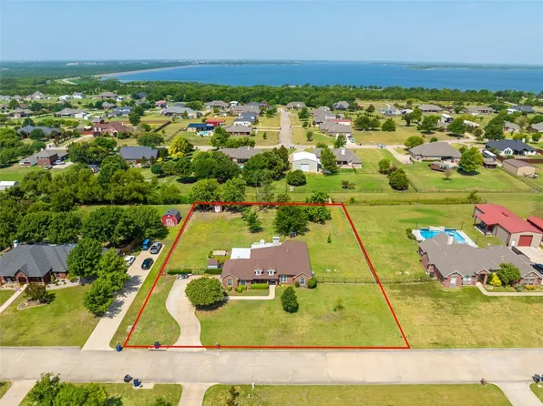 780 Lake Shadow Dr, Lavon, TX 75166