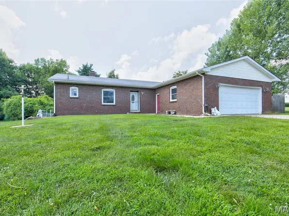 14904 Sycamore St, Grafton, IL 62037