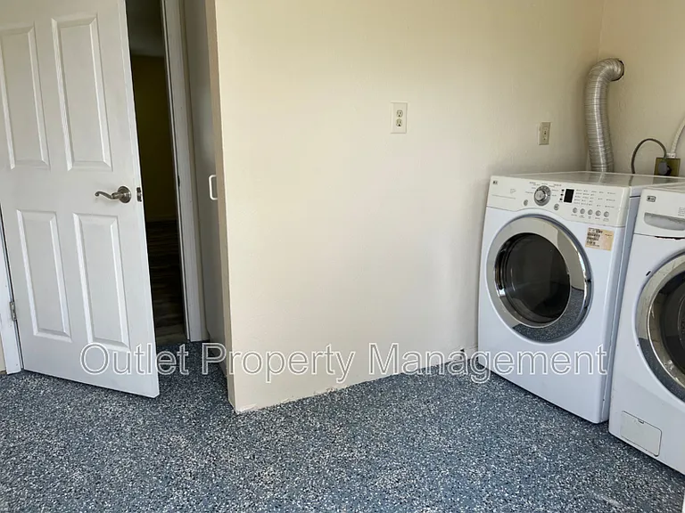34 S Dean Rd — Photo 11
