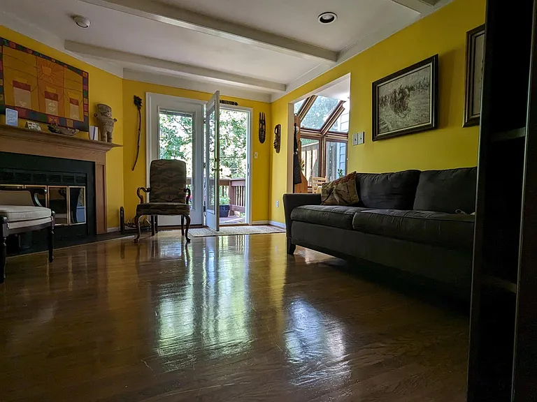 10774 Brewer House Rd — Photo 8