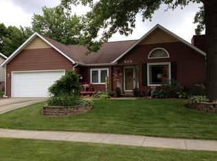 830 E 18th St N, Newton, IA 50208