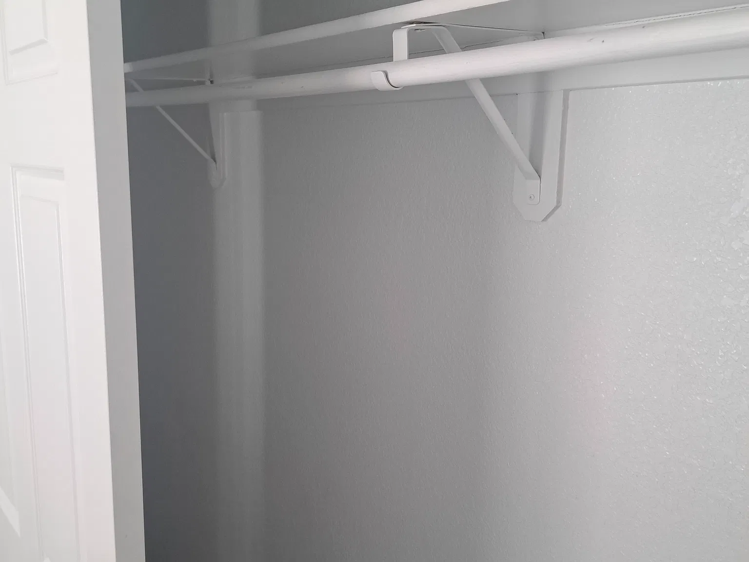 2 bed, 1222 sqft, $2,200 — Photo 3