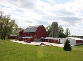 488 E Newark Dr, West Bend, WI 53090
