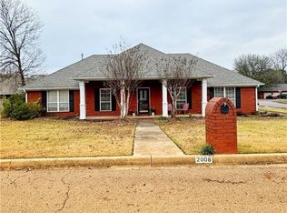 2008 W 8th St, Russellville, AR 72801