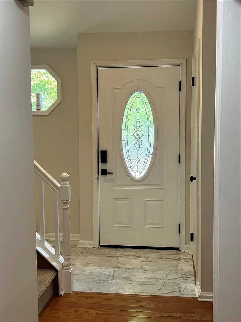 3 bed, 2.5 bath, 1866 sqft, $2,700 — Photo 4