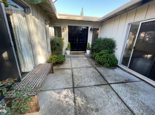 2069 Monterey Ave, Menlo Park, CA 94025
