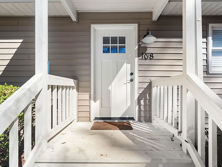 108 Horseshoe Cir — Photo 6