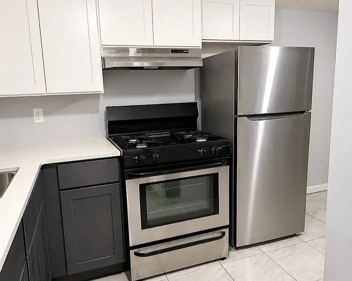 452 15th Ave #2L — Photo 1