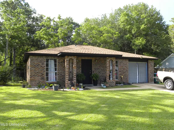 921 Sweetgum Dr, Gulfport, MS 39503