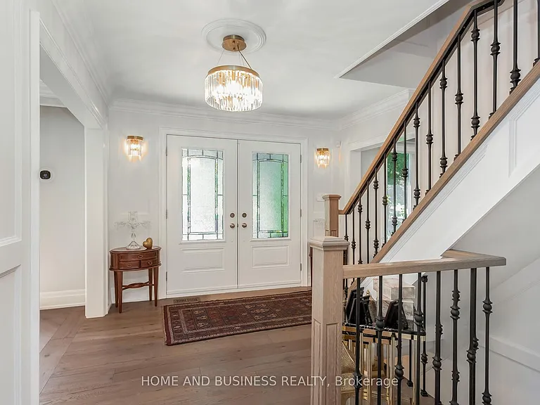1335 Mississauga Rd — Photo 3