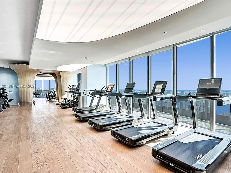 1000 Brickell Plz #Penthouse 5106 — Photo 5