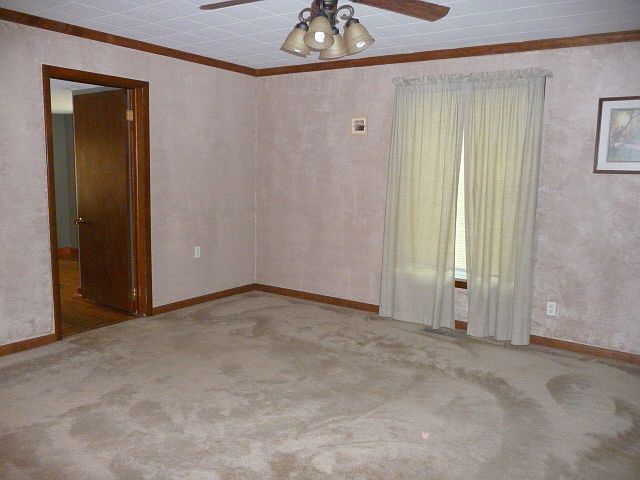 1st image of 102 Bourne Ave