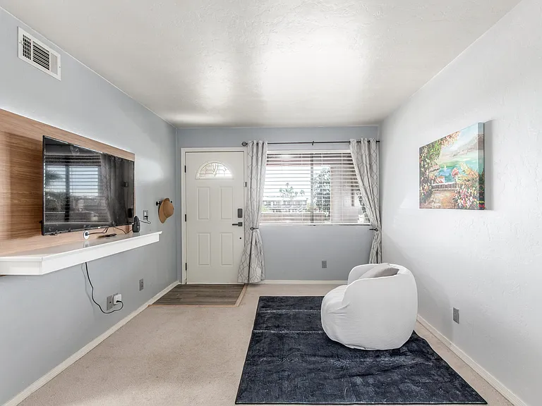 455 W Kelso St #239 — Photo 2