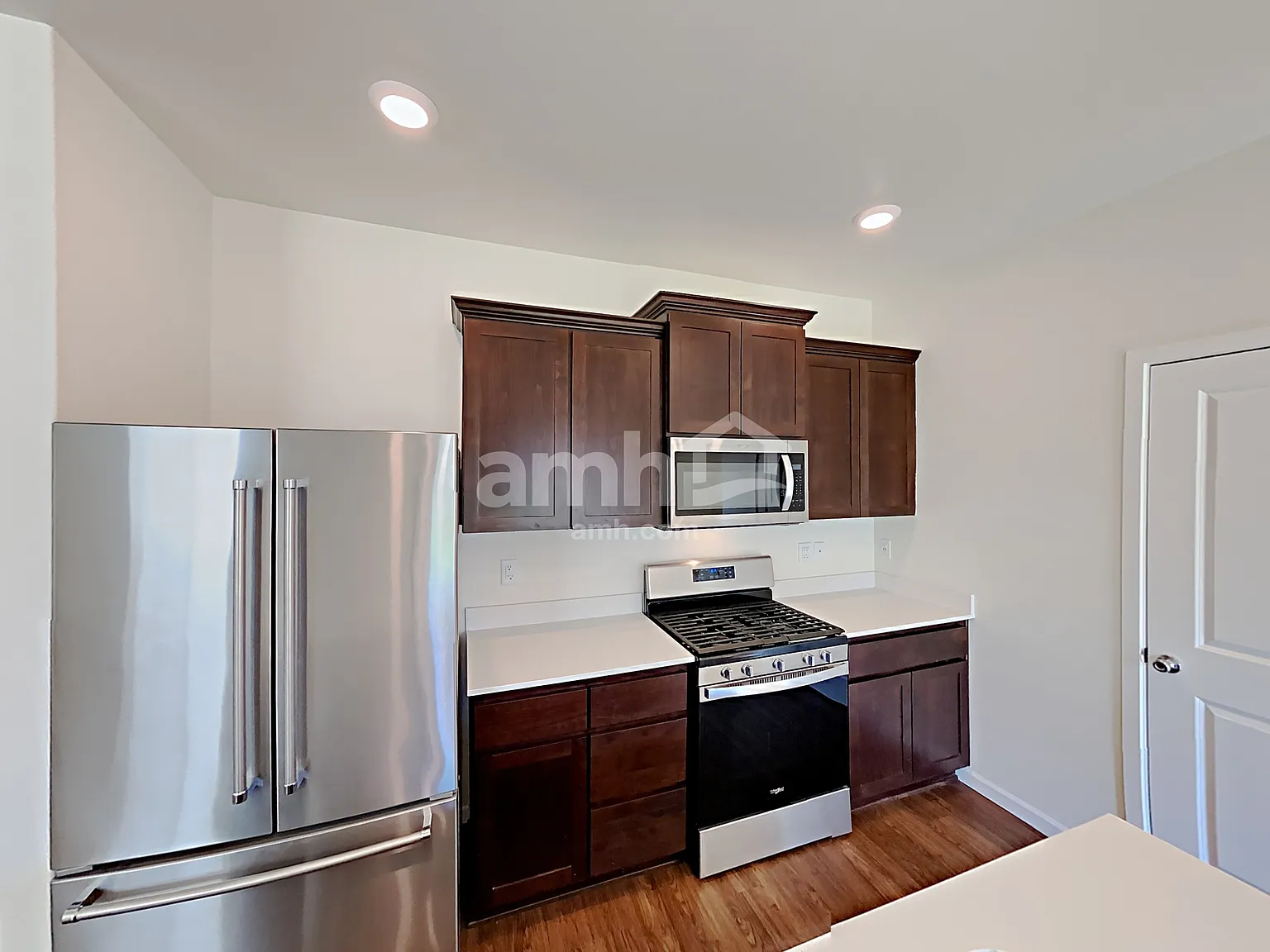 4 bed, 2.5 bath, 1843 sqft, $3,095 — Photo 4