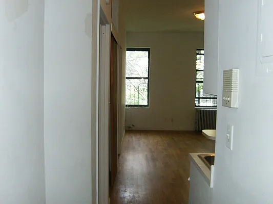 Rented by Sky Management | media 30